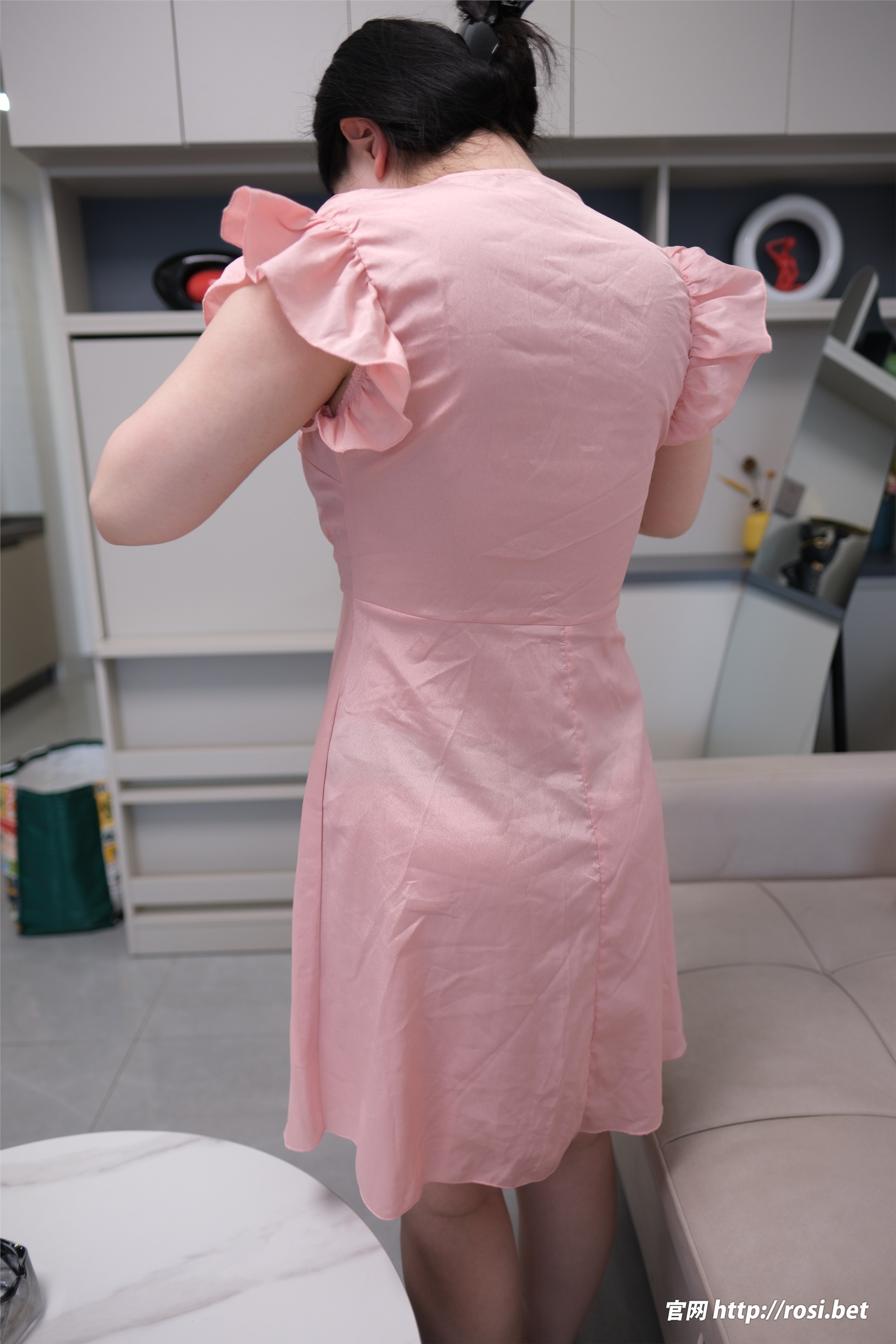 ROSI写真 2024.10.30 NO.4713